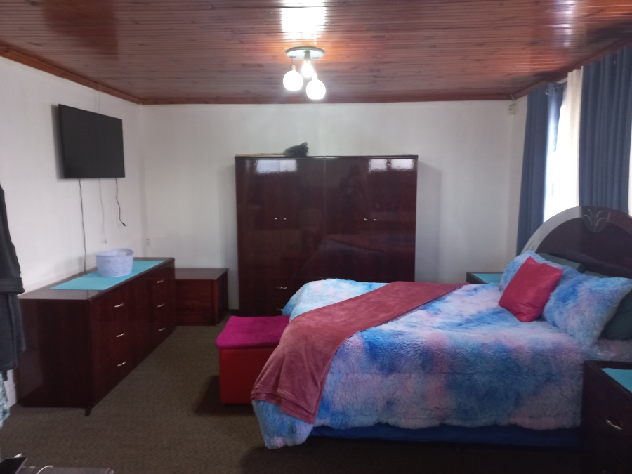 4 Bedroom Property for Sale in Westridge Western Cape